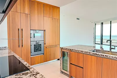 175 SE 25th Rd #1002, Miami, FL 33129 - Photo 4