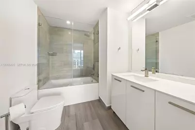 1300 Brickell Bay Dr #3501, Miami, FL 33131 - Photo 16