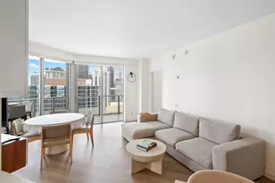 1300 Brickell Bay Dr, Miami, FL 33131 - Photo 2