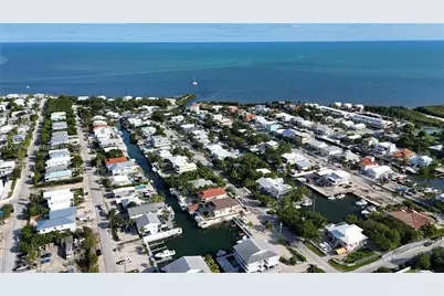 147 Ocean Shores Dr, Key Largo, FL 33037 - Photo 34