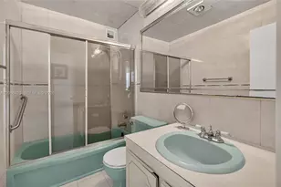 3922 NE 166th St, North Miami Beach, FL 33160 - Photo 24