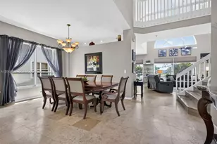 600 SW 167th Way, Pembroke Pines, FL 33027 - Photo 12
