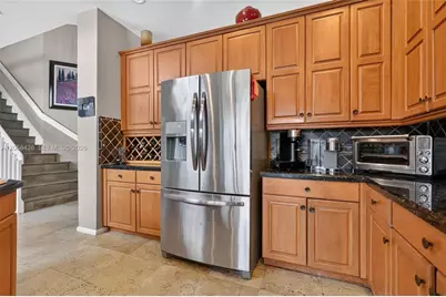 600 SW 167th Way, Pembroke Pines, FL 33027 - Photo 8