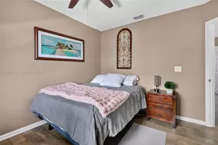 600 SW 167th Way, Pembroke Pines, FL 33027 - Photo 26