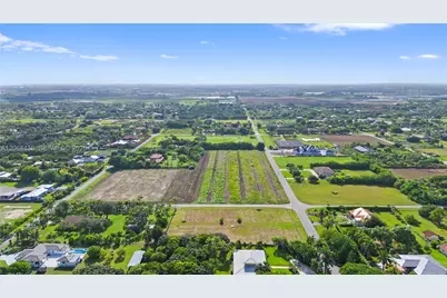 213Xx SW 240 St, Homestead, FL 33031 - Photo 10