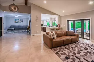 15600 NW 82nd Ct, Miami Lakes, FL 33016 - Photo 18