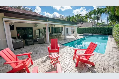 15600 NW 82nd Ct, Miami Lakes, FL 33016 - Photo 38
