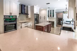 15600 NW 82nd Ct, Miami Lakes, FL 33016 - Photo 12