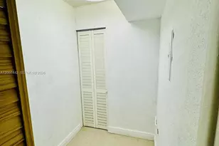6812 Brookline Dr, Hialeah, FL 33015 - Photo 14