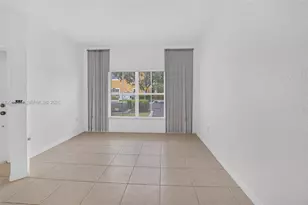 218 Lake Monterey Cir, Boynton Beach, FL 33426 - Photo 10