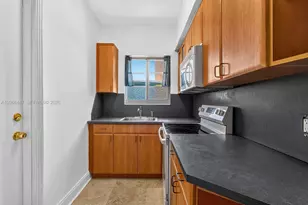 1341 Meridian Ave, Miami Beach, FL 33139 - Photo 4