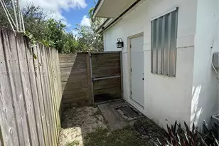 130 NE 123rd St, North Miami, FL 33161 - Photo 40
