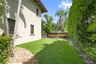 10601 SW 72nd Ct, Pinecrest, FL 33156 - Photo 32