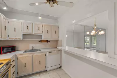 5620 SW 3rd Pl #103, Margate, FL 33068 - Photo 4