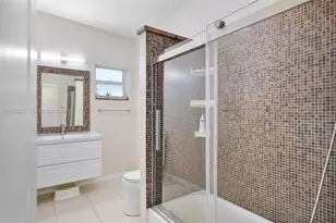 9400 E Bay Harbor Dr, Bay Harbor Islands, FL 33154 - Photo 16