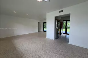 4361 SW 97th Ct, Miami, FL 33165 - Photo 14