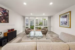 1408 Brickell Bay Dr, Miami, FL 33131 - Photo 2
