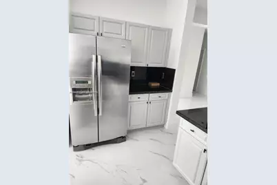 8465 NW 108th Path, Doral, FL 33178 - Photo 6