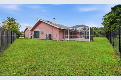 7300 Corkwood Ter, Tamarac, FL 33321 - Photo 58