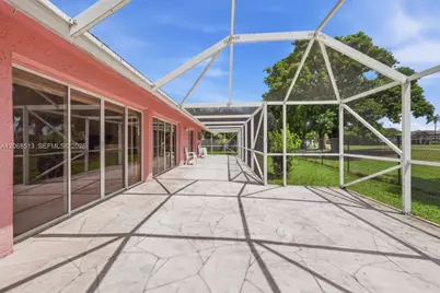 7300 Corkwood Ter, Tamarac, FL 33321 - Photo 60