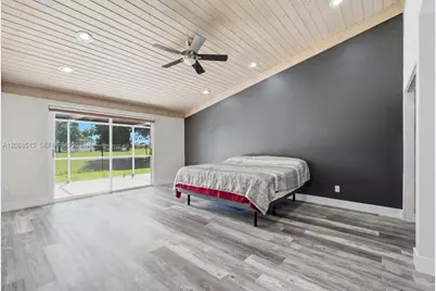7300 Corkwood Ter, Tamarac, FL 33321 - Photo 32