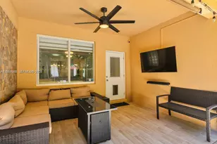 8956 SW 215th Ln, Cutler Bay, FL 33189 - Photo 28