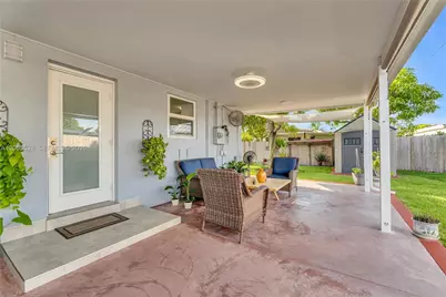 4275 SW 87th Ave, Miami, FL 33165 - Photo 8