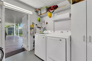 4275 SW 87th Ave, Miami, FL 33165 - Photo 38
