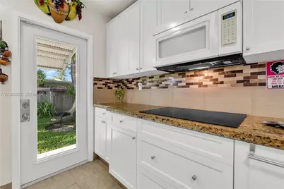 4275 SW 87th Ave, Miami, FL 33165 - Photo 24