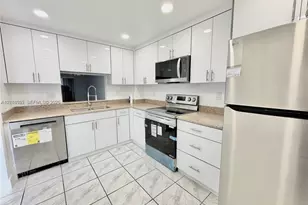 1075 Riverside Dr, Coral Springs, FL 33071 - Photo 2