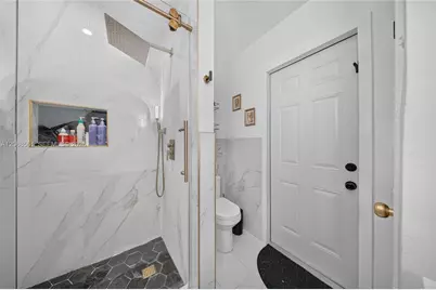 1700 W 64th St, Hialeah, FL 33012 - Photo 18