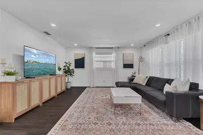 2851 Washington St, Hollywood, FL 33020 - Photo 2