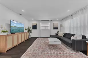 2851 Washington St, Hollywood, FL 33020 - Photo 2