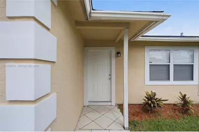 3321 SW Frankford St, Port Saint Lucie, FL 34953 - Photo 4
