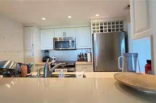 155 Ocean Ln Dr, Key Biscayne, FL 33149 - Photo 14