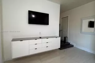 1725 SW 32nd St, Fort Lauderdale, FL 33315 - Photo 8