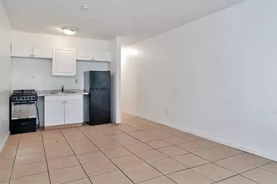 318 Majorca Ave #304, Coral Gables, FL 33134 - Photo 12