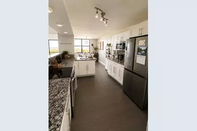 105 Lake Emerald Dr #503, Oakland Park, FL 33309 - Photo 2