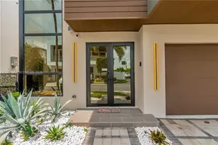 9730 NW 74th Terrace, Doral, FL 33178 - Photo 2