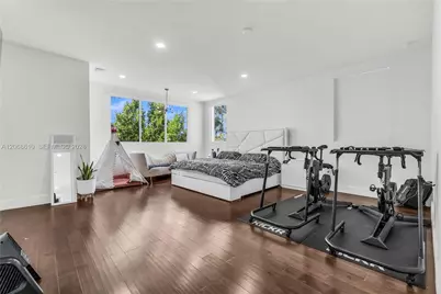 9730 NW 74th Ter, Doral, FL 33178 - Photo 26