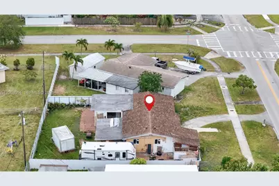 19931 Gulfstream Rd, Cutler Bay, FL 33157 - Photo 4