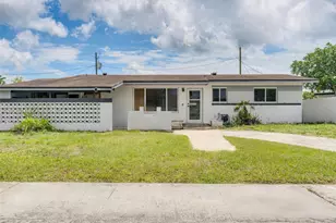 19931 Gulfstream Rd, Cutler Bay, FL 33157 - Photo 2