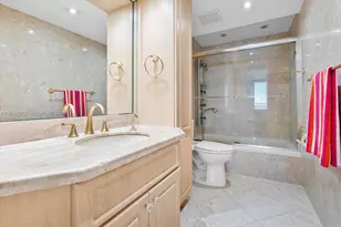 5555 Collins Ave, Miami Beach, FL 33140 - Photo 12