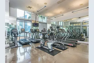 90 SW 3rd St #3802, Miami, FL 33130 - Photo 18