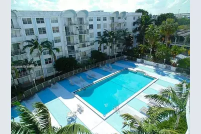 498 NW 165th St #D-501, Miami, FL 33169 - Photo 1