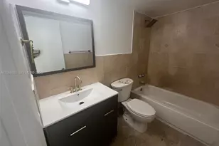498 NW 165th St, Miami, FL 33169 - Photo 4