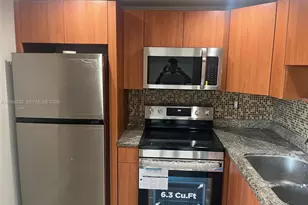 498 NW 165th St, Miami, FL 33169 - Photo 8