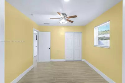 1854 Lauderdale Manor Dr, Fort Lauderdale, FL 33311 - Photo 12