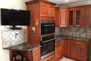 9888 NW 2nd St, Plantation, FL 33324 - Photo 6