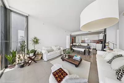 68 SE 6th St #2909, Miami, FL 33131 - Photo 2